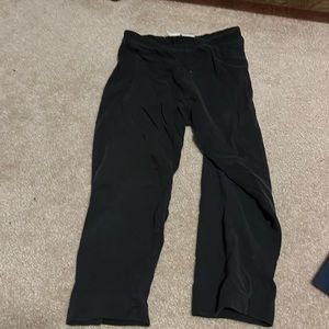The Body Co. black 3/4 length leggings. size S